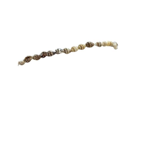 Shell Necklace Beach Overhead Seashells Strand String 34 Inch - Picture 5 of 6